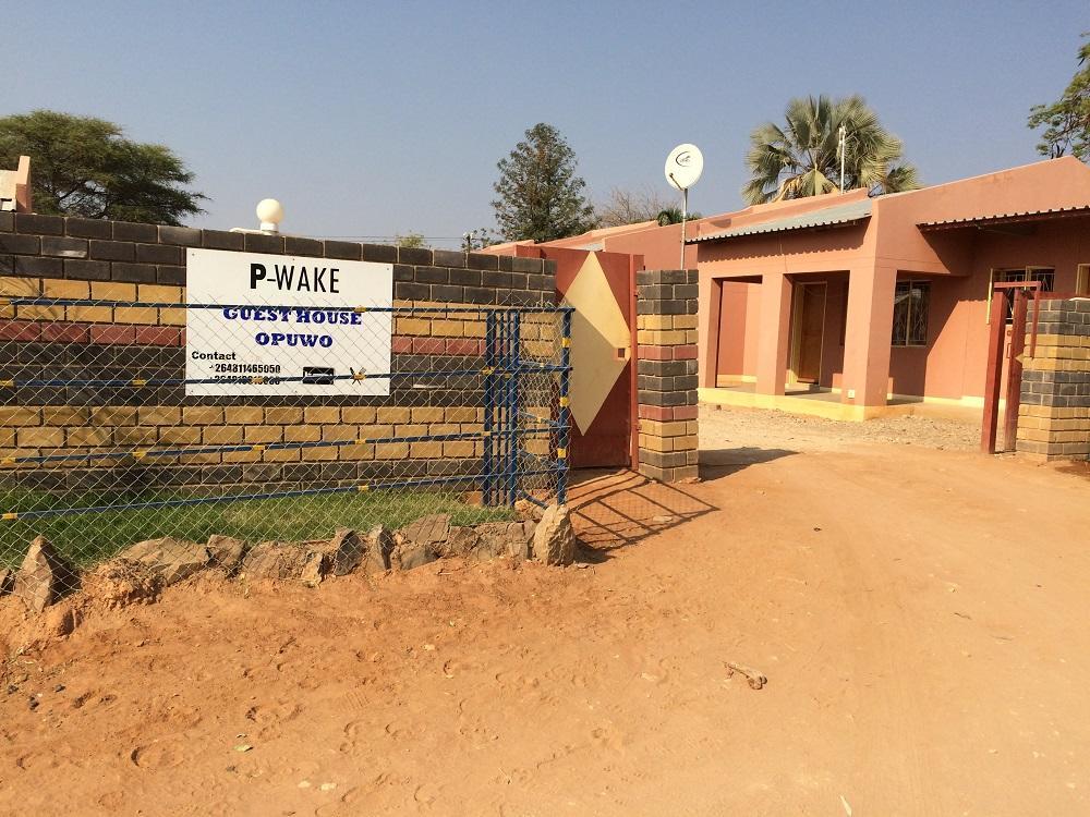 Opuwo Pwake Guesthouse מראה חיצוני תמונה