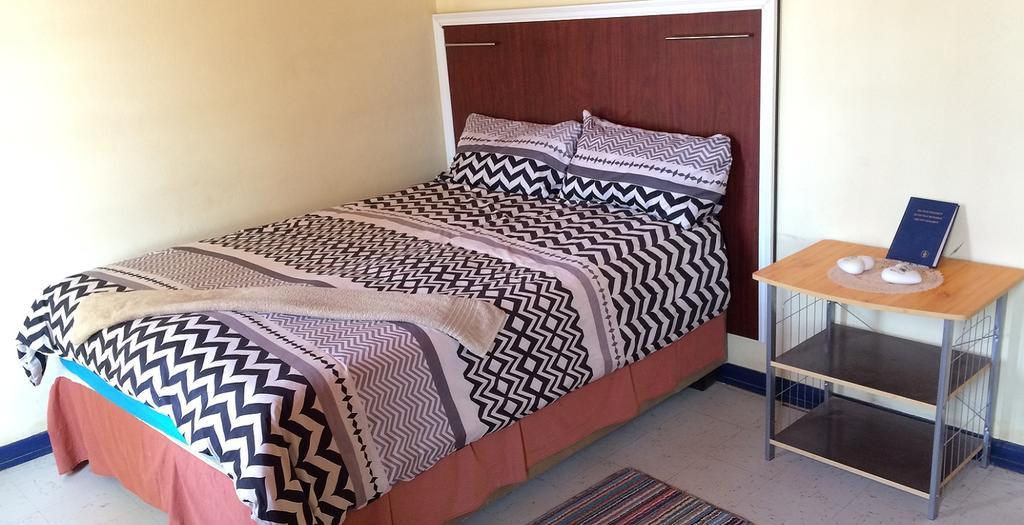 Opuwo Pwake Guesthouse מראה חיצוני תמונה